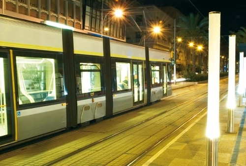 Aktueller Firmenfall über SABIC-Lösungen für den Massenverkehr: Schienenbeleuchtung